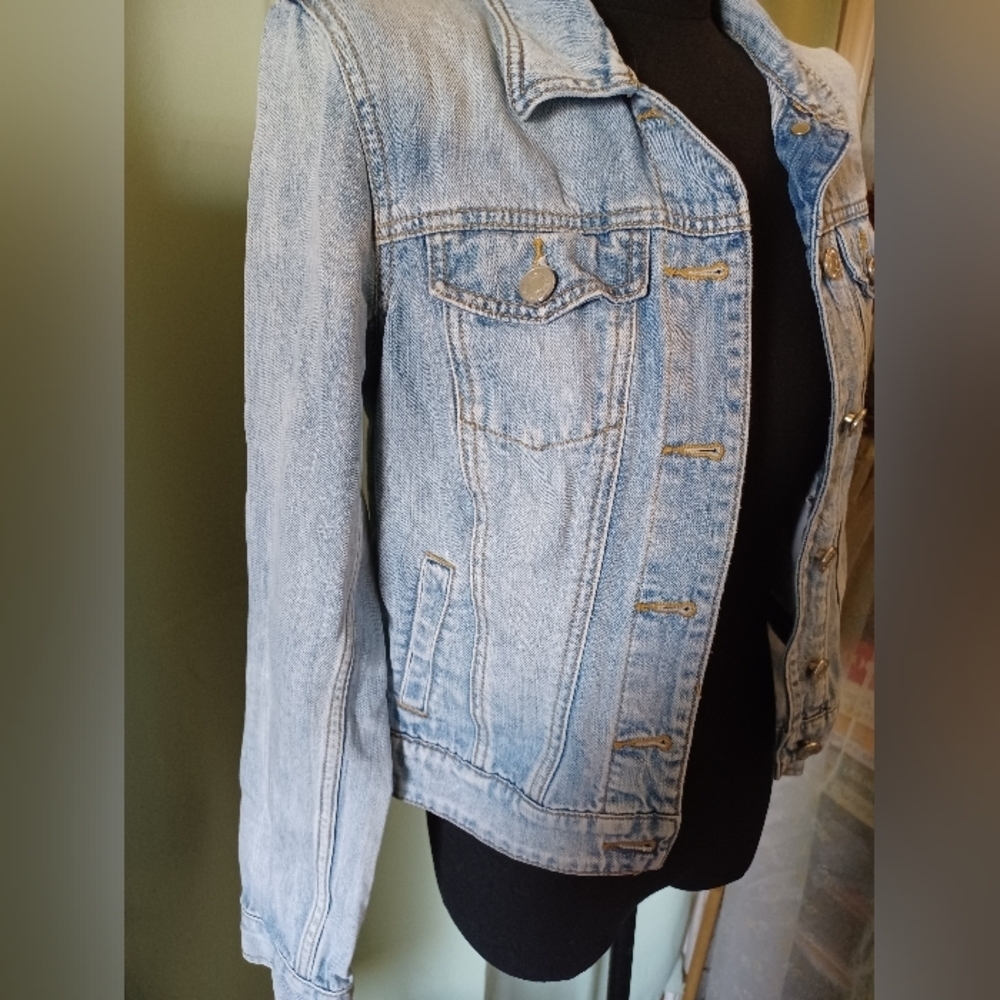 Talula Vintage Light Blue Denim Jacket - Picture 7 of 16